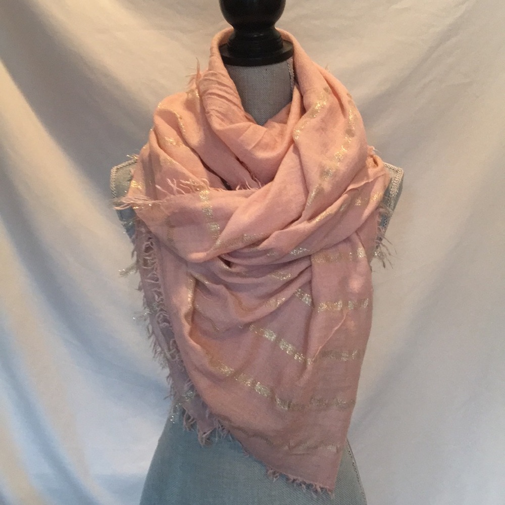 GAP Scarf